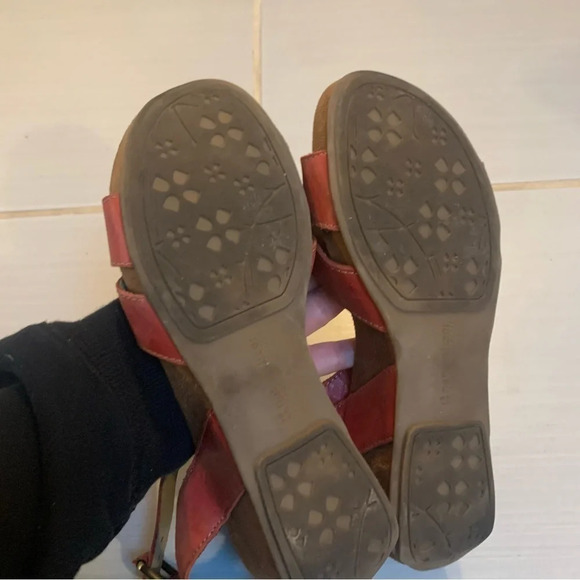 Naturalizer Panya  Red Leather Ankle Wrap Wedges 9 - Picture 9 of 9